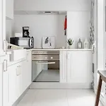 2br Terrace W Ac - Time Out Market | By Airnest * Lisboa