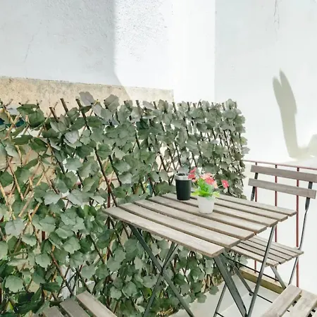 2br Terrace W Ac - Time Out Market | By Airnest شقة